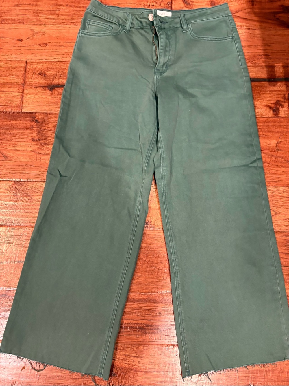 Vervet Green Wide Leg Crop Jeans Size 30 Raw Hem Stretch 27” Inseam